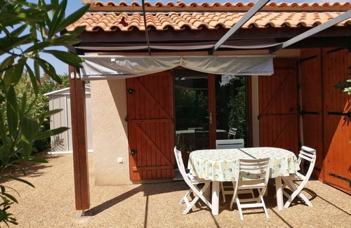 Portiragnes-Plage House | Corner Villa for 5 persons, Residenz with pool, at only 400m from the sea, PORTIRAGNES PLAGE