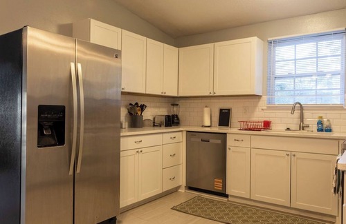 Cedar Hills House | ~Cornerstone Casa Sleeps 12 Ample Parking~