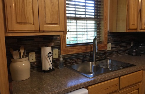 Hatfield House | Cornerstone Mountain Retreat -BACK TO SCHOOL SPECIAL! Discount on base rate.
