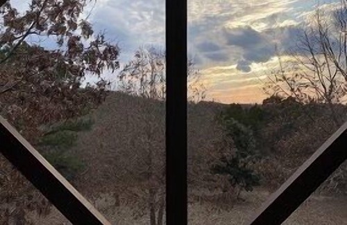 Hatfield House | Cornerstone Mountain Retreat -BACK TO SCHOOL SPECIAL! Discount on base rate.