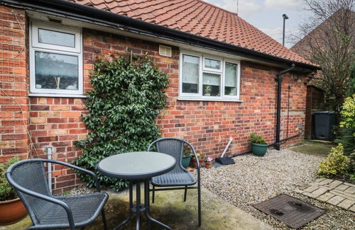 Haxby Cottage | Cornerways, 8 North Lane