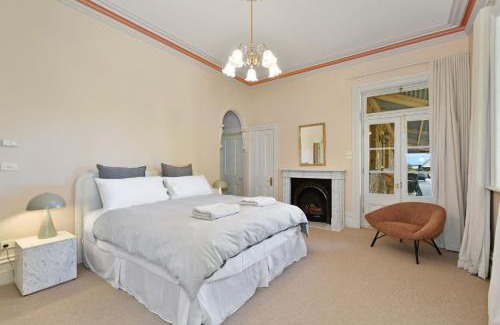 Merrijig House | Cornhill - Merrijig - Sleeps 12