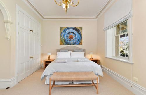 Merrijig House | Cornhill - Merrijig - Sleeps 12