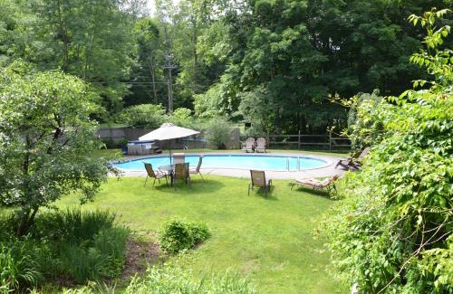 Cornwall Bridge Hotel | Cornwall Inn