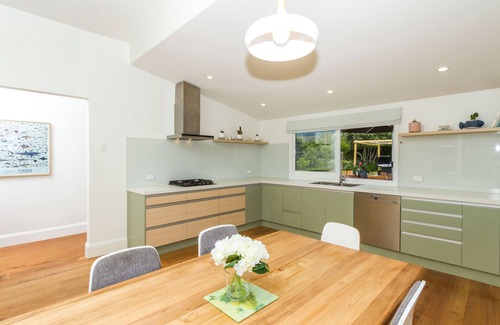 Richmond Villa | Corokia Villa - Classic Kiwi Villa on the fringe of Richmond town centre