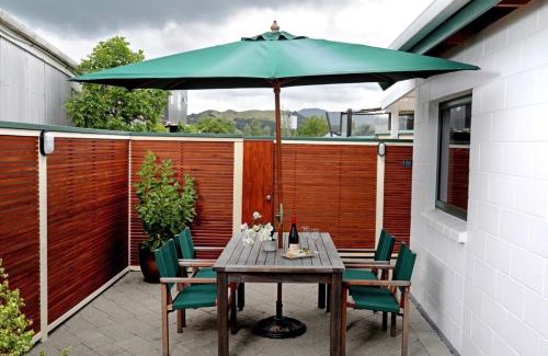 Coromandel Ski Chalet | Coromandel Central Cottage Luxury w Spa