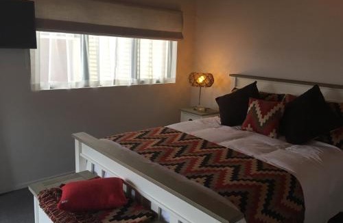 Coromandel Ski Chalet | Coromandel Central Cottage Luxury w Spa