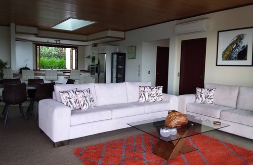 Coromandel House | Coromandel Views - Majestic Home/Stunning Outlook/Own Ensuites/Internet/Smart TV