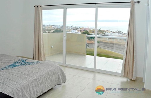 Las Conchas Apartment | Corona del Sol 1604