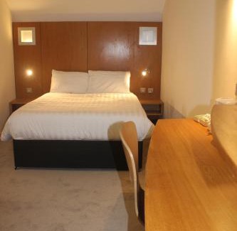 Rotherham Hotel | Corona Hotel Rotherham Sheffield Meadowhall