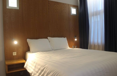 Rotherham Hotel | Corona Hotel Sheffield Meadowhall