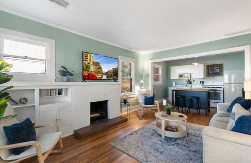 Coronado House | Coronado Casa