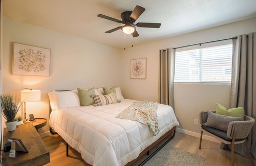 Imperial Beach Apartment | Coronado/IB Charming boutique Style Duplex Near Scenic Bikeway Path