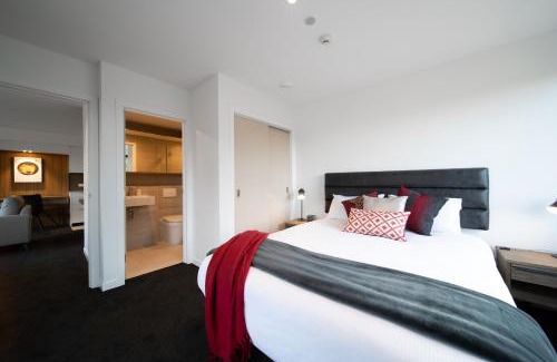 Arthur's Point Apartment | Coronet Apartment, Complete comfort and views