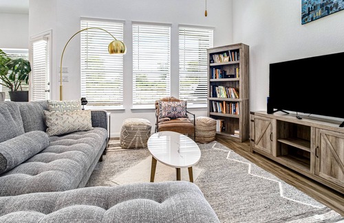 Manchaca House | Coronilla Bend Estate | Property in Austin with a main home & guest house