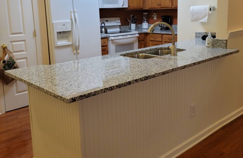 Cornelius Condo | Corporate and Shorter Term Rental Cornelius NC