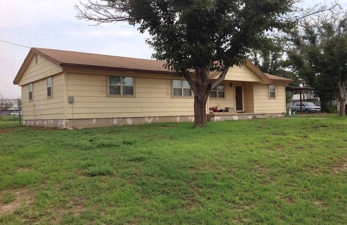 Big Spring House | Corporate House Oilfield Welcome