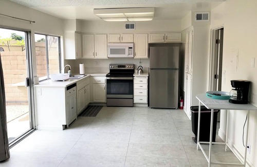 Fountain Valley House | Corporate Housing, Vacation Rental, Next to Huntington Beach!