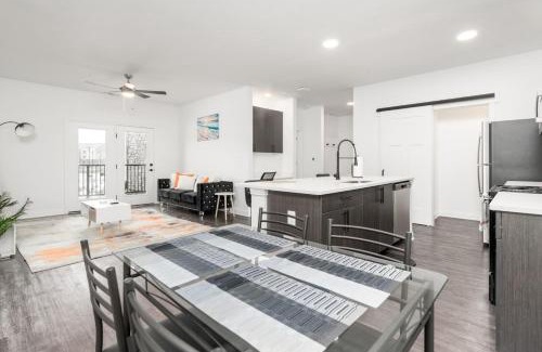 Whitestown Apartment | Corporate Housing by MGM