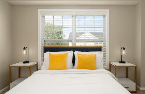 Oak Creek House | Corporate Housing by MGM
