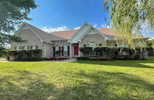 Harvest House | Corporate Leasing HSV/Harvest/Madison 4BR home.