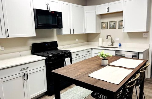 Lake Station Apartment | Corporate Loft near Merrillville/Crown Point