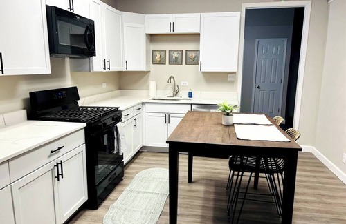 Lake Station Apartment | Corporate Loft near Merrillville/Crown Point