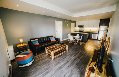 Tuxedo Apartment | Corporate Stays Comfortable & Quiet 2BR