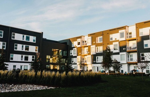 Tuxedo Apartment | Corporate Stays Comfortable & Quiet 2BR