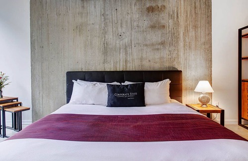 International District Apartment | Corporate Stays | Loft4U | Divine Studio