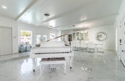 Bay Area House | Corpus Christi Pearl on Ocean Dr Combined Estate