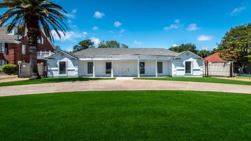 Bay Area House | Corpus Christi Pearl on Ocean Dr Combined Estate