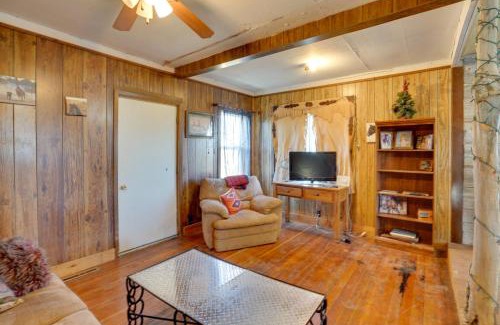 Lindsay House | Corral Creek Cow Camp Pet-Friendly Circle Cabin