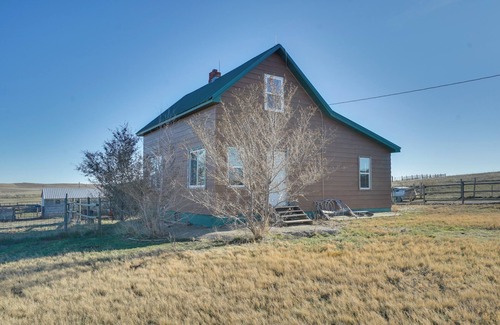 Lindsay Cottage | Corral Creek Cow Camp: Pet-friendly Circle Cabin