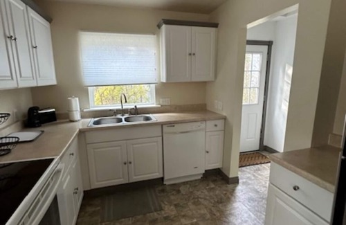 Ahsahka House | Correa's House in the WoodsnCharming 3 Bedroom House