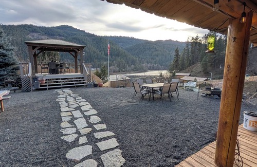Ahsahka Cabin | Correa's Lodge
