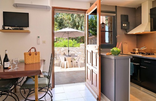 Occhiatana House | Corse Ile Rousse Bord de mer loc n°8 Résidence Saint Vincent
