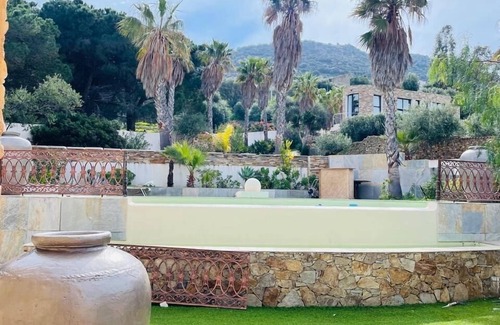 Marine de Davia House | Corsica, very nice amenities for this villa with sea views