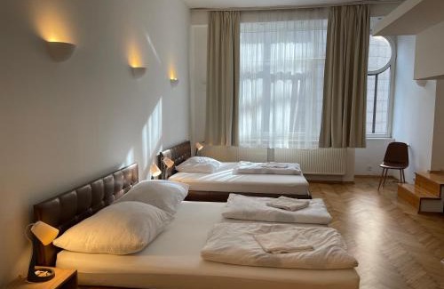 Inner City Budapest Apartment | Corso View