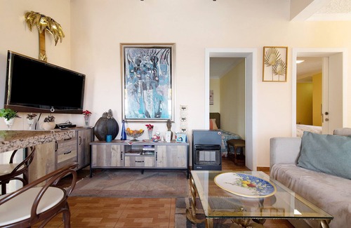 La Solana Villa | 'Cortez Apartment 3' with Sea View, Shared Pool and Wi-Fi