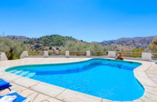 Riogordo Villa | Cortijo Cuscurro