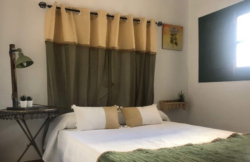 Teba Cottage | Cortijo El Puntal de Teba, next to Caminito del Rey and Guadalhorce swamps