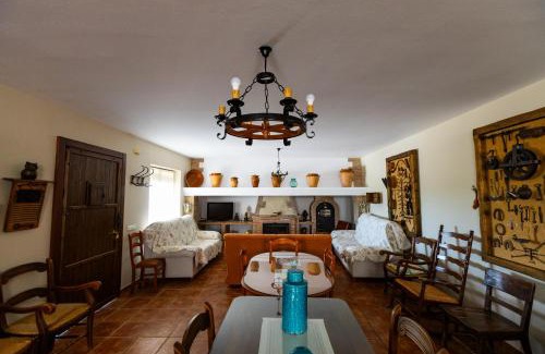 Villanueva del Trabuco House | Cortijo LaGar