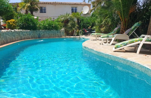 Cullar Apartment | Cortijo Paraiso - Perfect Tropical Paradise (Pet Friendly) sleeps 6