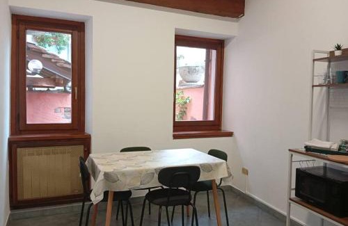 Domodossola Apartment | Cortiletto 13