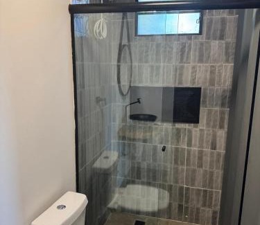 Alexania House | Corumbá 4 - Casa Contêiner com Piscina Aquecida