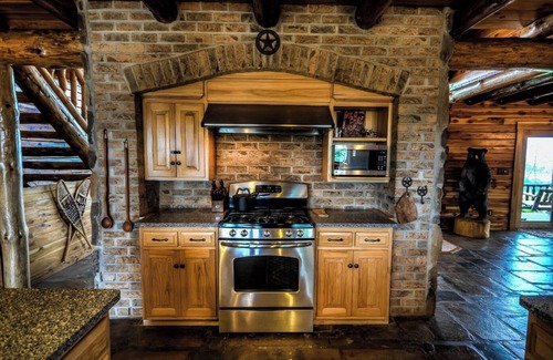 Keene Cabin | Coshocton Hills - 2 Luxury Log Cabins - Lake