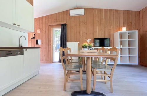 Bocholt Ski Chalet | Cosily decorated chalet on a nice family park
