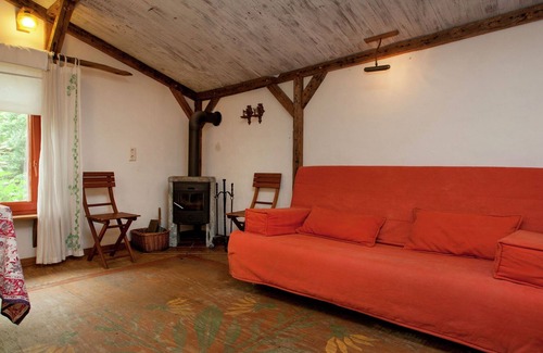 Municipality of Leudal House | Cosily furnished small wooden house.