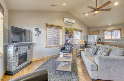 Kanab Cabin | ★ Cosmic Casita ★ near Zion, Bryce, Best Friends, Lake Powell